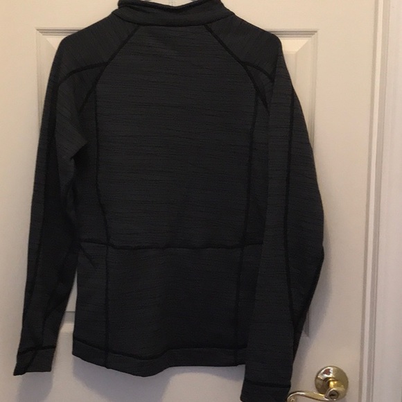 Avalanche 1/4 zip Pull Over, Gray size L - Picture 6 of 7